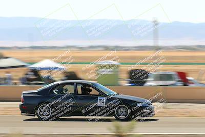 media/Oct-01-2022-Team Topak Racing (Sat) [[f860fb51be]]/2-Inter Low 2/session 2 turn 11/